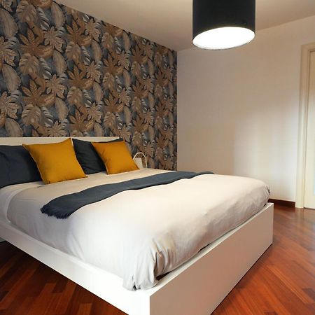 Due Passi Dal Borgo Antico Apartment Bari Bagian luar foto