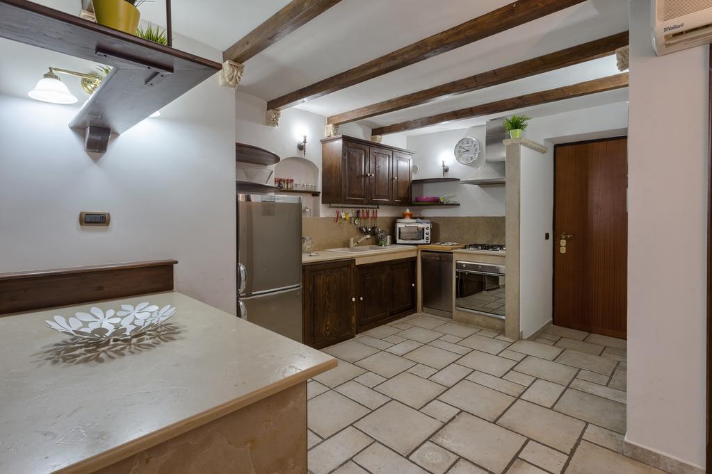 Due Passi Dal Borgo Antico Apartment Bari Ruang foto