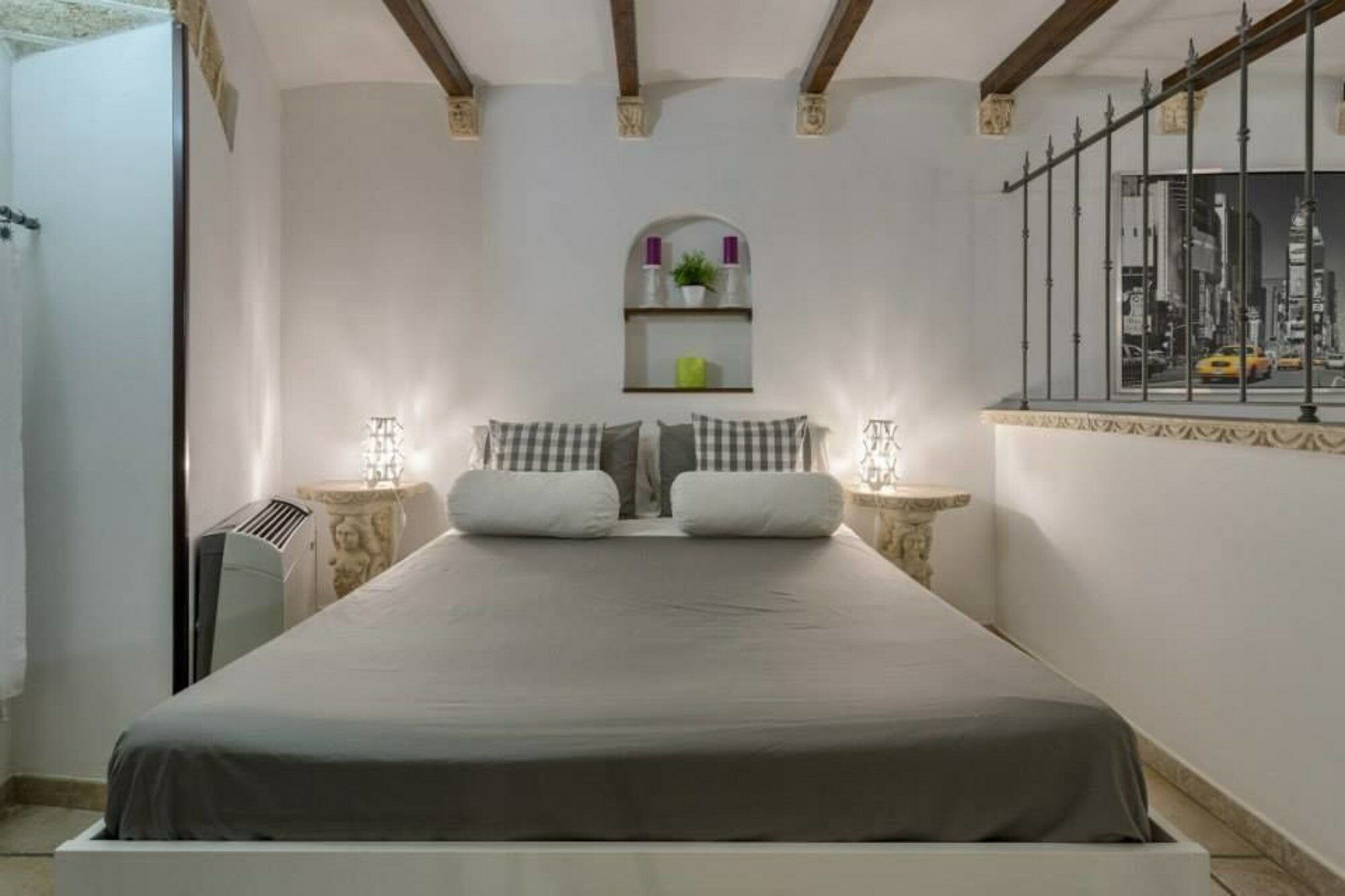 Due Passi Dal Borgo Antico Apartment Bari Bagian luar foto
